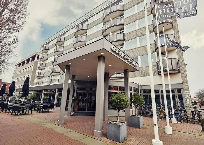 Carlton Square Hotel